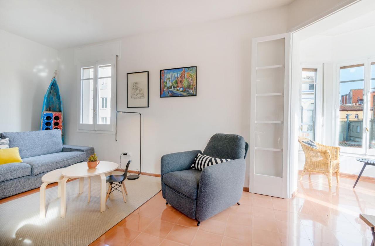 ז'ירונה New Top Floor Apt With A Lot Of Light & Aircon מראה חיצוני תמונה