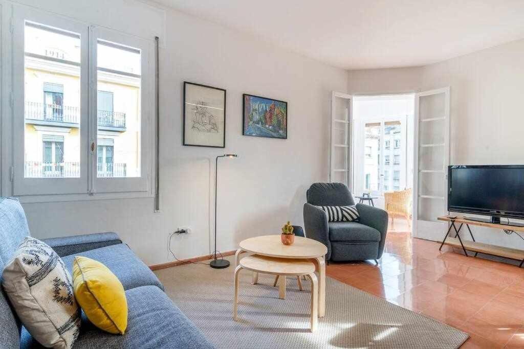 ז'ירונה New Top Floor Apt With A Lot Of Light & Aircon מראה חיצוני תמונה